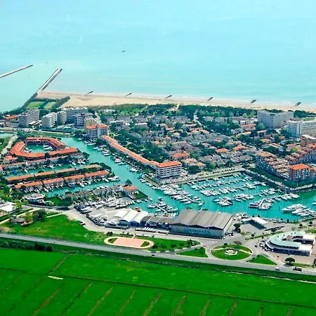 Beautiful For 6 People With Pool By Beahost Porto Santa Margherita di Caorle
