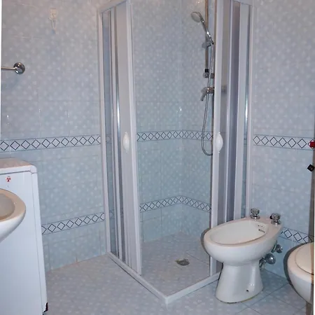 Apartman Beautiful For 6 People With Pool By Beahost